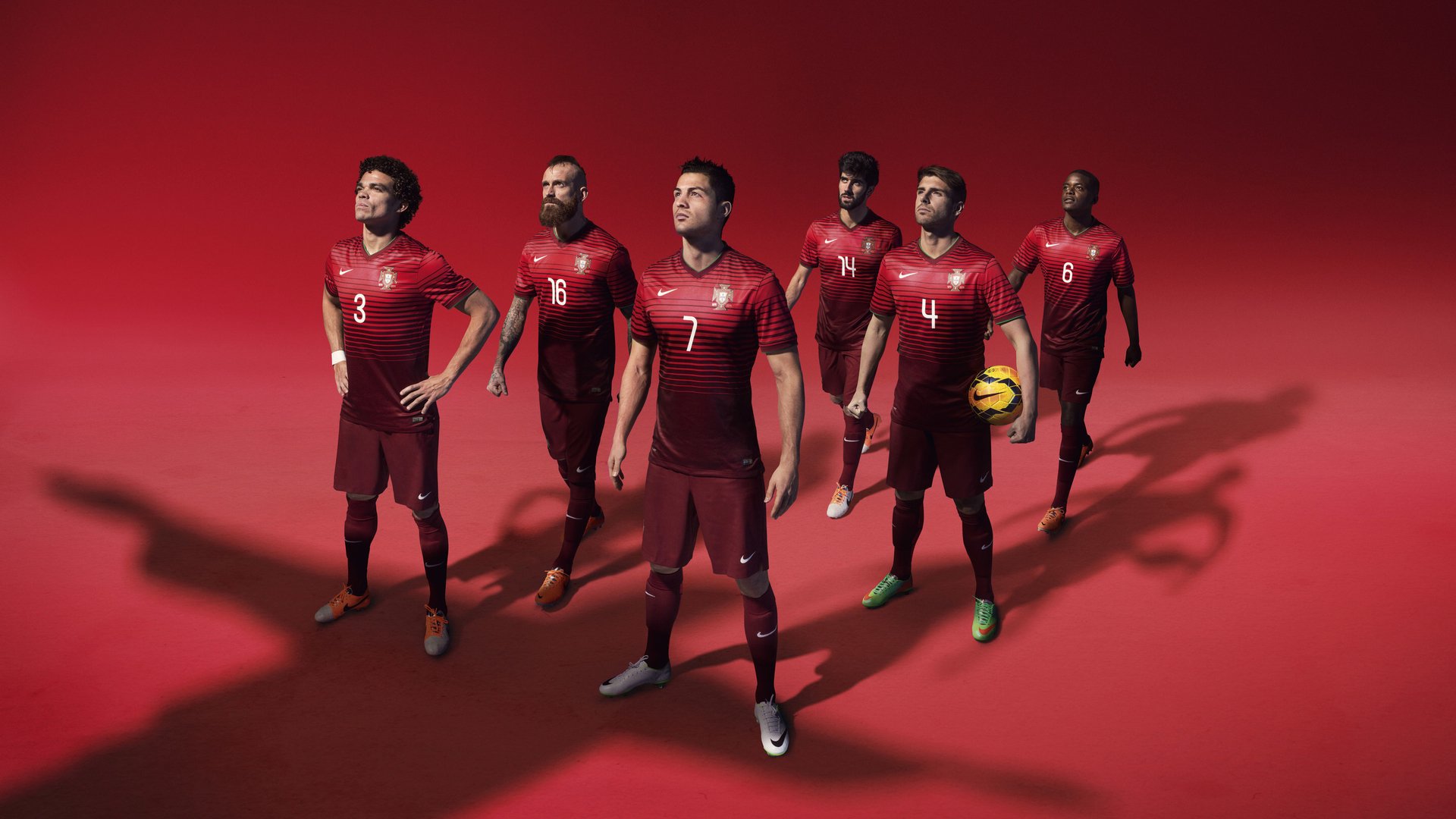 FB体育在线-卡瓦哈尔一锤定音，波兰战术纪律击溃塞内加尔冲击波