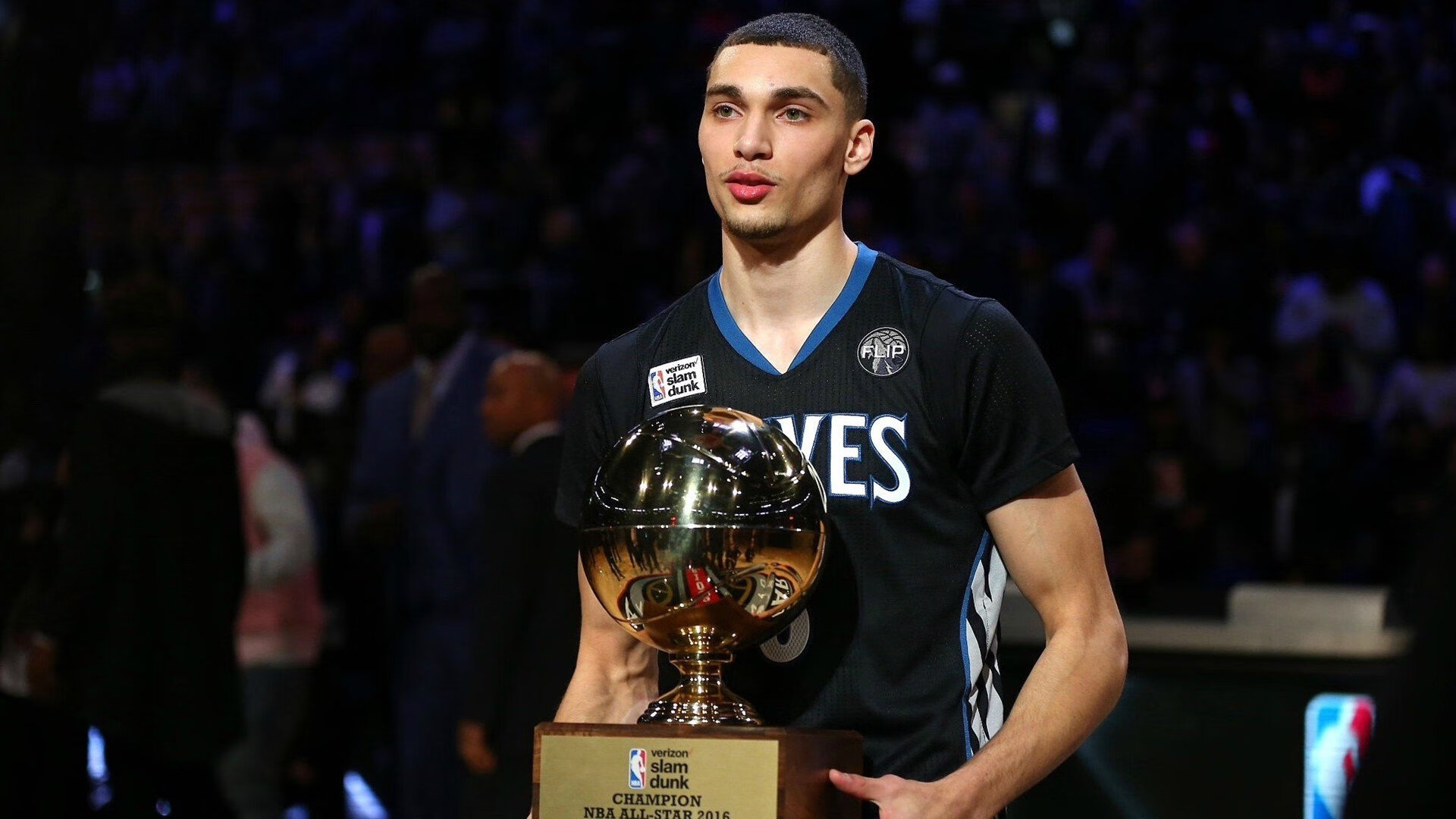 杜兰特主宰比赛走向，辽宁队加时取胜雷霆，跨越时空的篮球交响